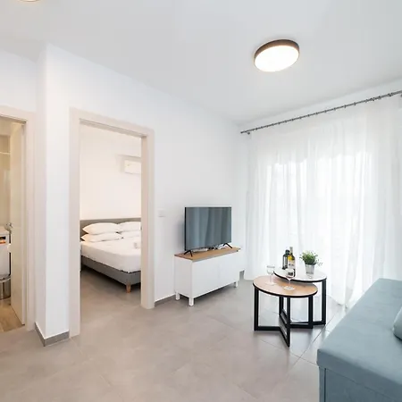 Antigone Complex By Horizon Homes * Nea Kerdhilia