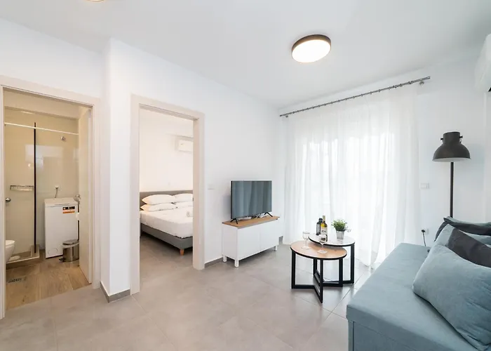 Antigone Complex By Horizon Homes * Nea Kerdhilia